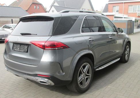 Mercedes-Benz 300, 2020