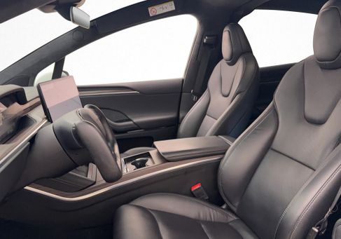 Tesla Model X, 2023 3