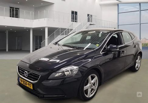 Volvo V40, 2014