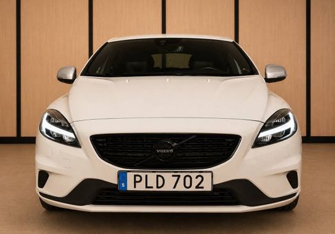 Volvo V40, 2018