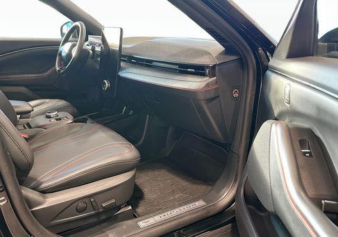 Ford Mustang Mach-E, 2022