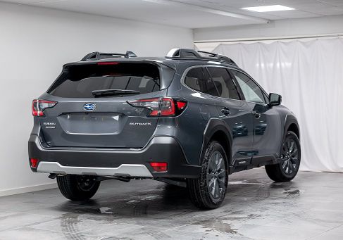 Subaru OUTBACK, 2025
