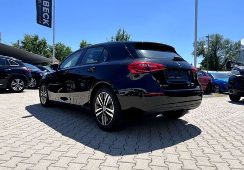 Mercedes-Benz A 180, 2022