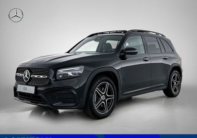 Mercedes-Benz GLB 180, 2025