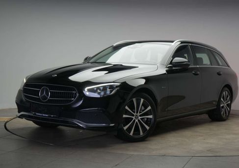 Mercedes-Benz E 300, 2021