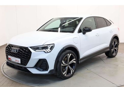 Audi Q3, 2022