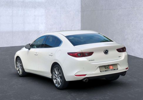 Mazda 3, 2025