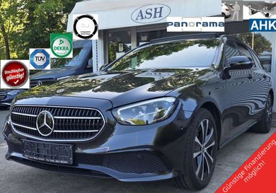 Mercedes-Benz E 300, 2022