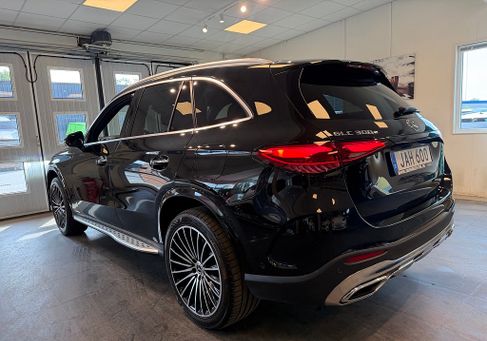 Mercedes-Benz GLC 300, 2023