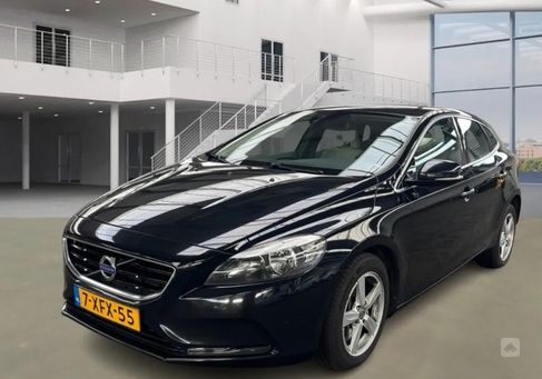 Volvo V40, 2014