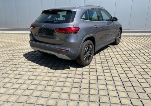 Mercedes-Benz GLA 180, 2023