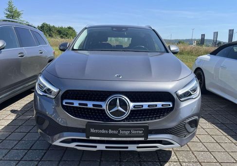 Mercedes-Benz GLA 180, 2024
