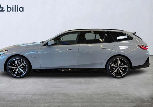 BMW 530, 2026