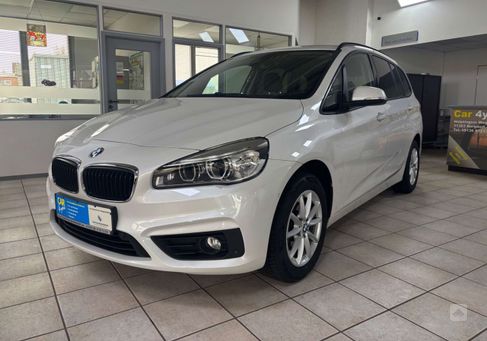 BMW 216, 2018