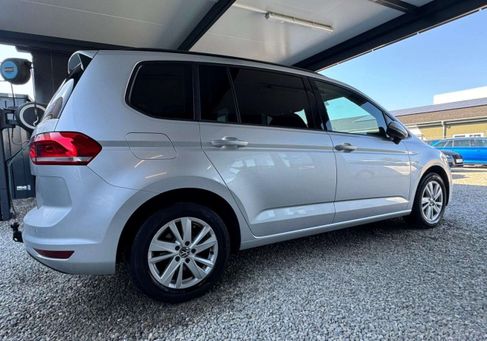 Volkswagen Touran, 2023 3