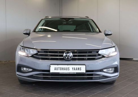 Volkswagen Passat Variant, 2022