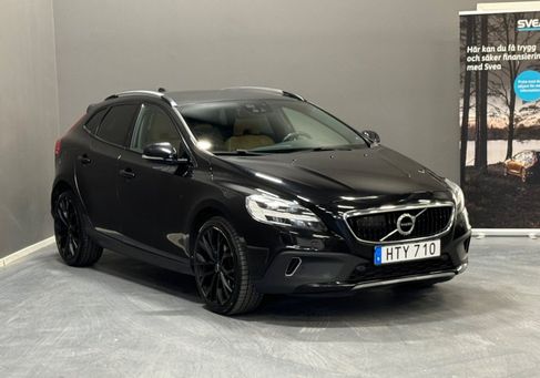 Volvo V40 Cross Country, 2017