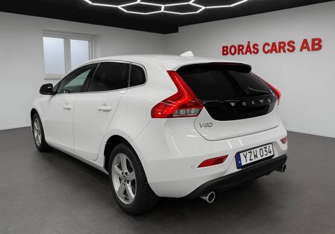 Volvo V40, 2018