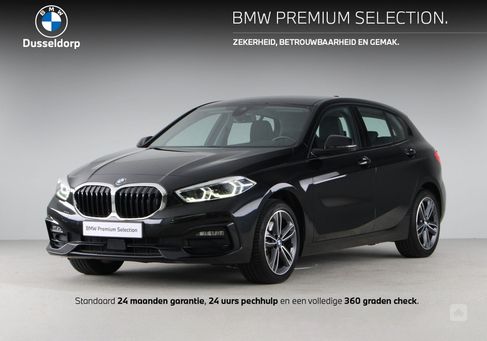 BMW 118, 2022