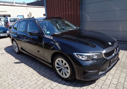 BMW 320, 2022