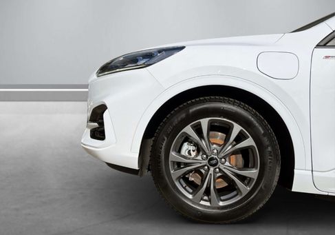 Ford Kuga, 2020