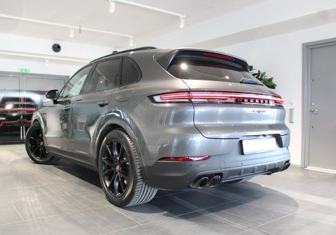 Porsche Cayenne, 2025
