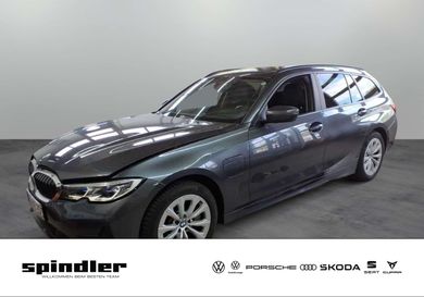 BMW 330, 2021