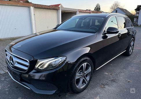 Mercedes-Benz E 220, 2018