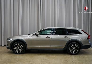 Volvo V90 Cross Country, 2022