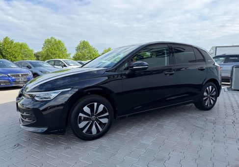 Volkswagen Golf, 2024 2