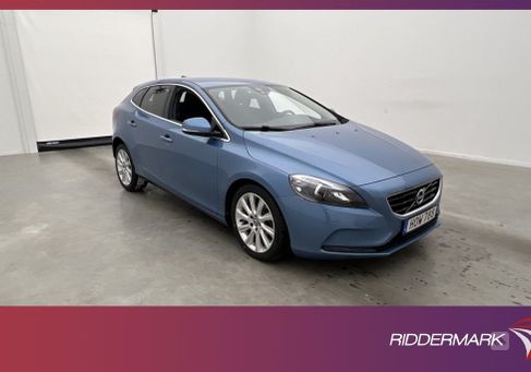 Volvo V40, 2015