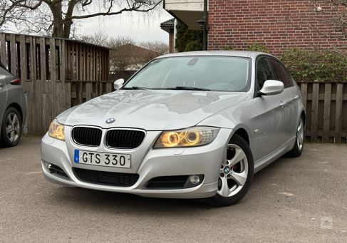 BMW 320, 2010