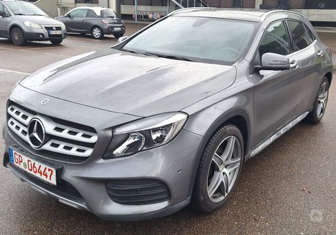 Mercedes-Benz GLA 180, 2019