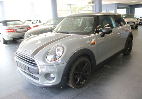 MINI ONE, 2019
