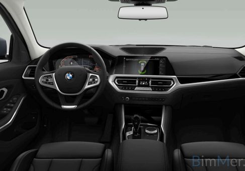 BMW 320, 2021 3