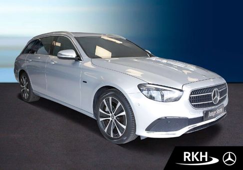 Mercedes-Benz E 300, 2021