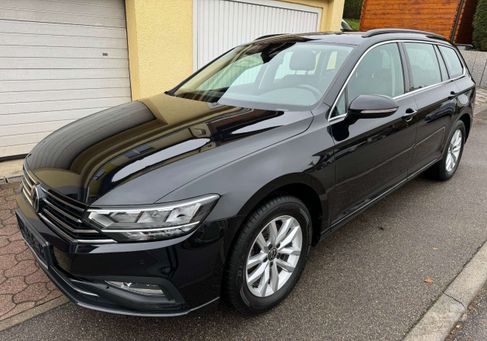 Volkswagen Passat Variant, 2022