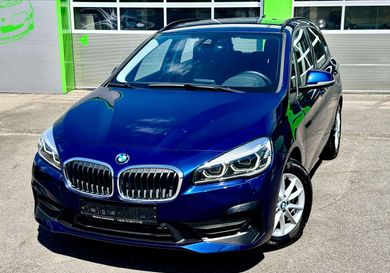 BMW 216, 2021