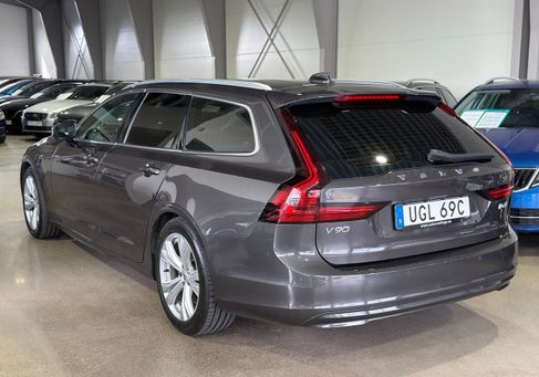 Volvo V90, 2021