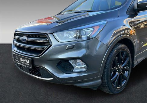 Ford Kuga, 2017