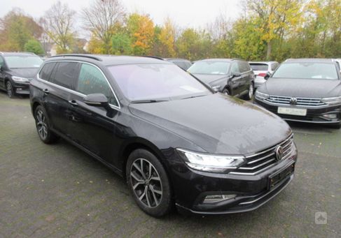 Volkswagen Passat Variant, 2022