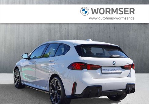 BMW 120, 2025 2