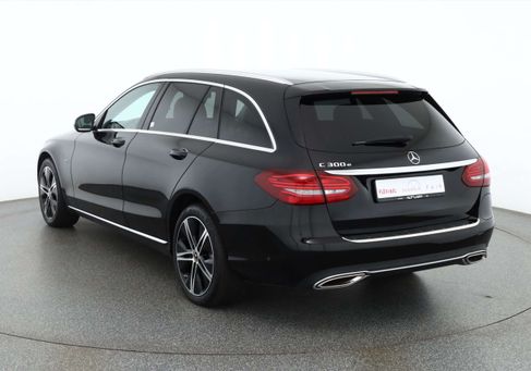 Mercedes-Benz C 300, 2020