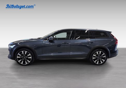 Volvo V60 Cross Country, 2024