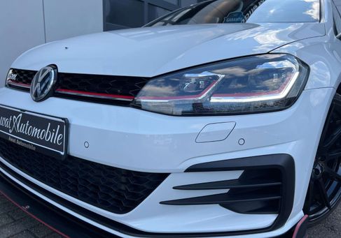 Volkswagen Golf, 2019 3
