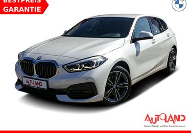 BMW 118, 2022