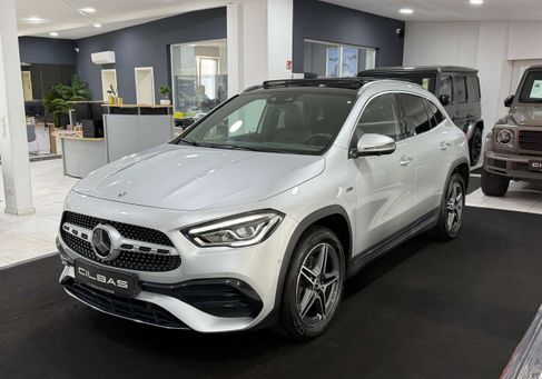 Mercedes-Benz GLA 250, 2021