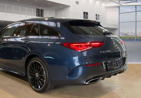 Mercedes-Benz CLA 250, 2022