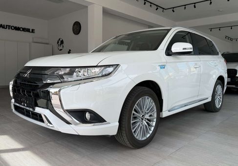 Mitsubishi Outlander, 2020