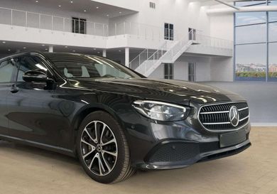 Mercedes-Benz E 400, 2022